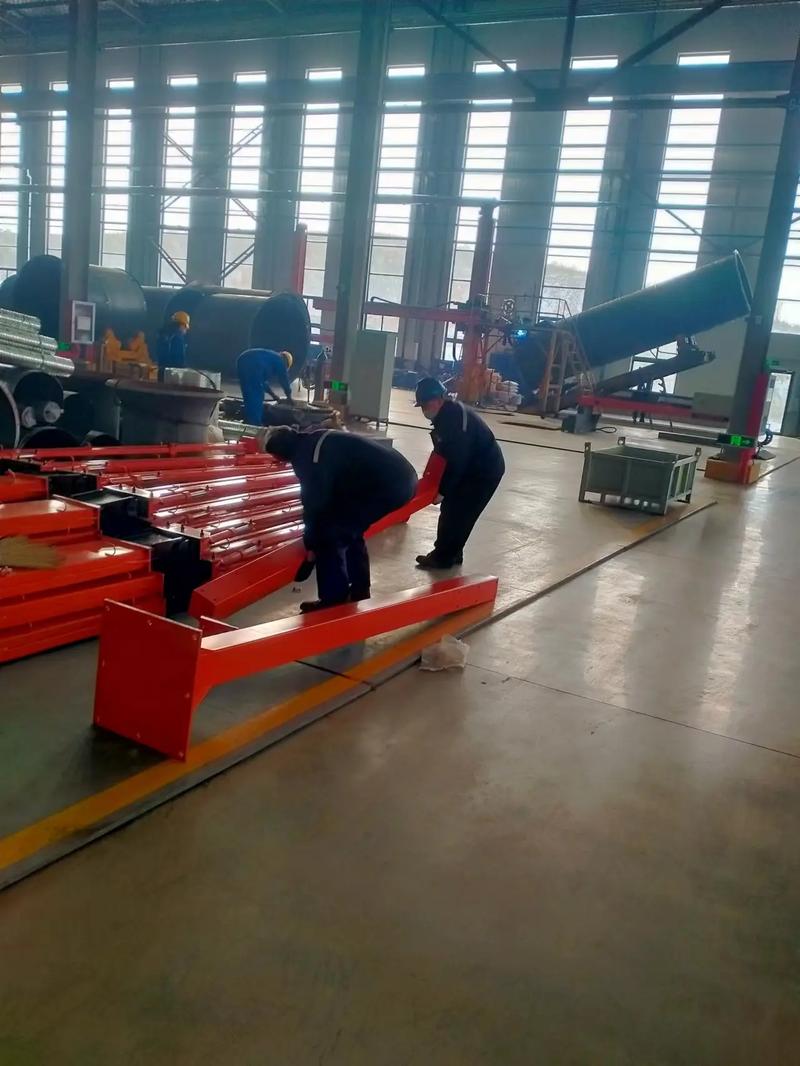 煙臺(tái)礦山機(jī)械客戶焊煙凈化設(shè)備安裝現(xiàn)場(chǎng)紀(jì)實(shí)